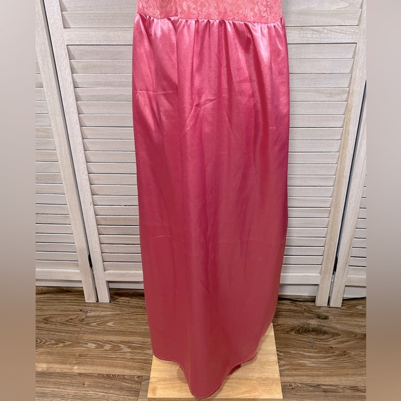 SAMANTHA'S STYLE SHOPPE Slip Barbie Pink-Small - Picture 3 of 5